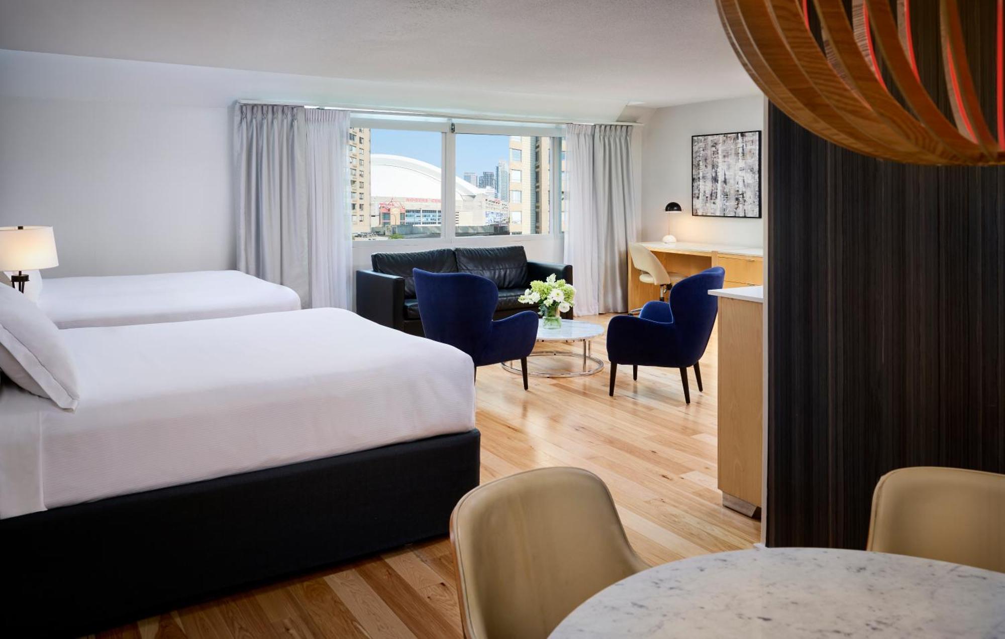 Radisson Blu Toronto Downtown Hotel Exterior photo