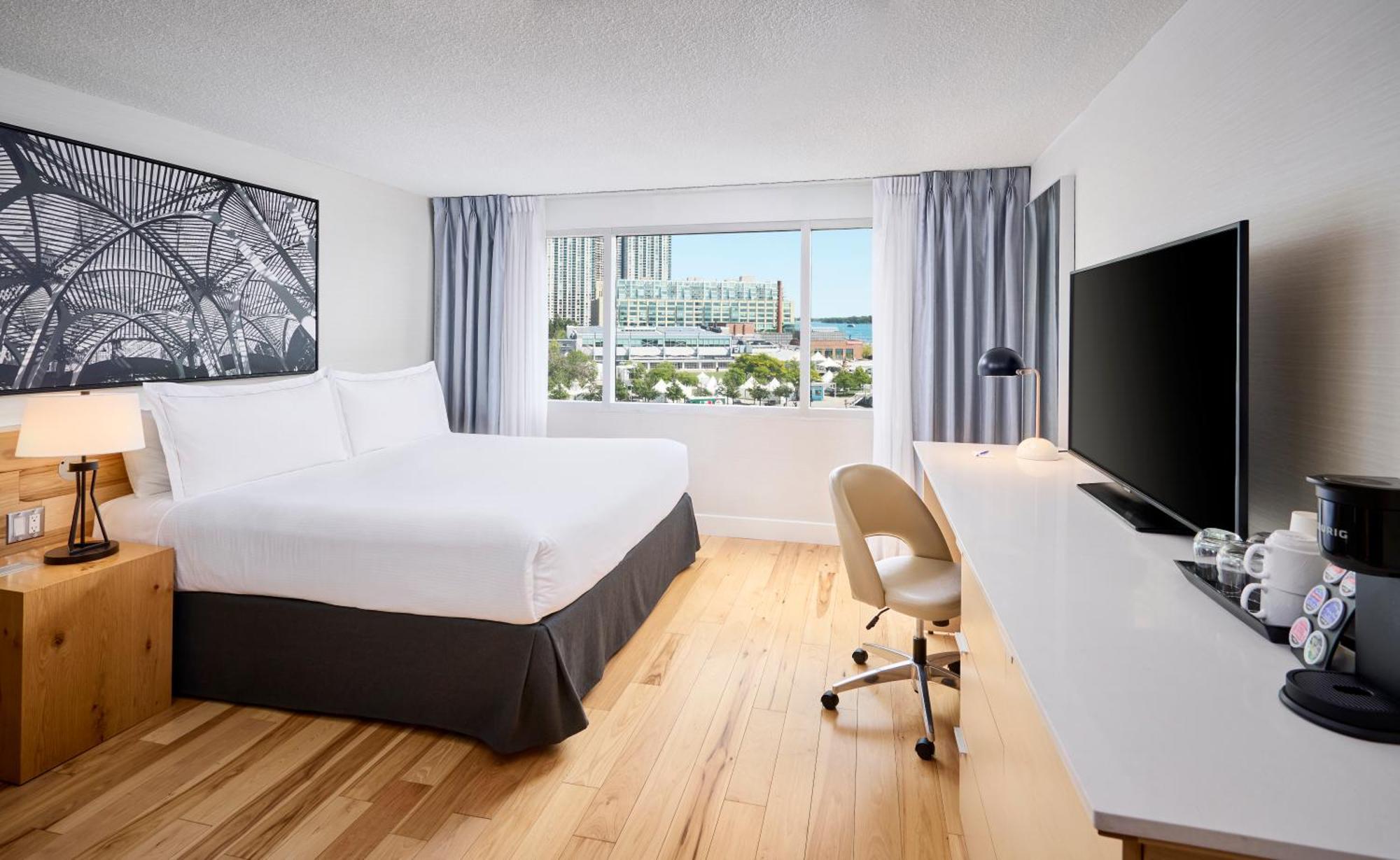 Radisson Blu Toronto Downtown Hotel Exterior photo
