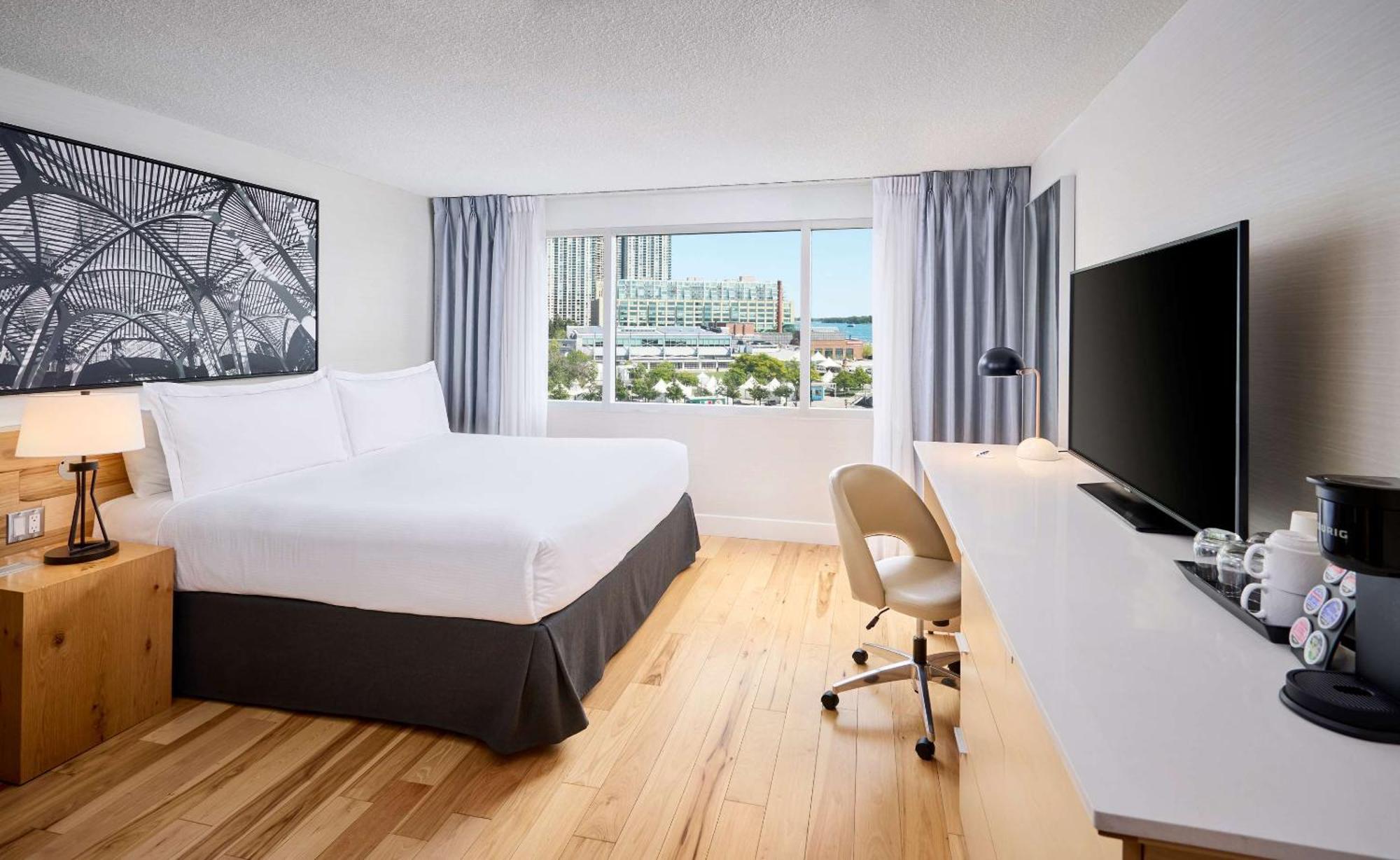 Radisson Blu Toronto Downtown Hotel Exterior photo